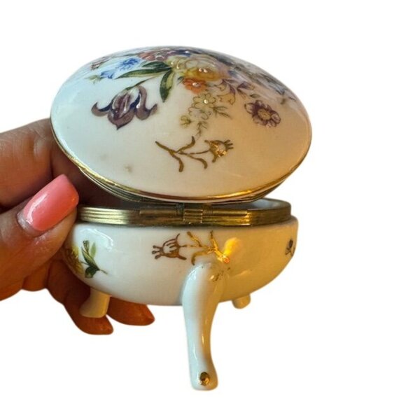 Vintage Napcoware Japan Porcelain Footed Trinket Box Floral Design Gold Trim - Picture 10 of 10